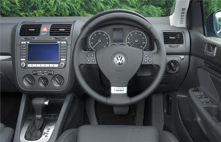 2004 Golf Interior