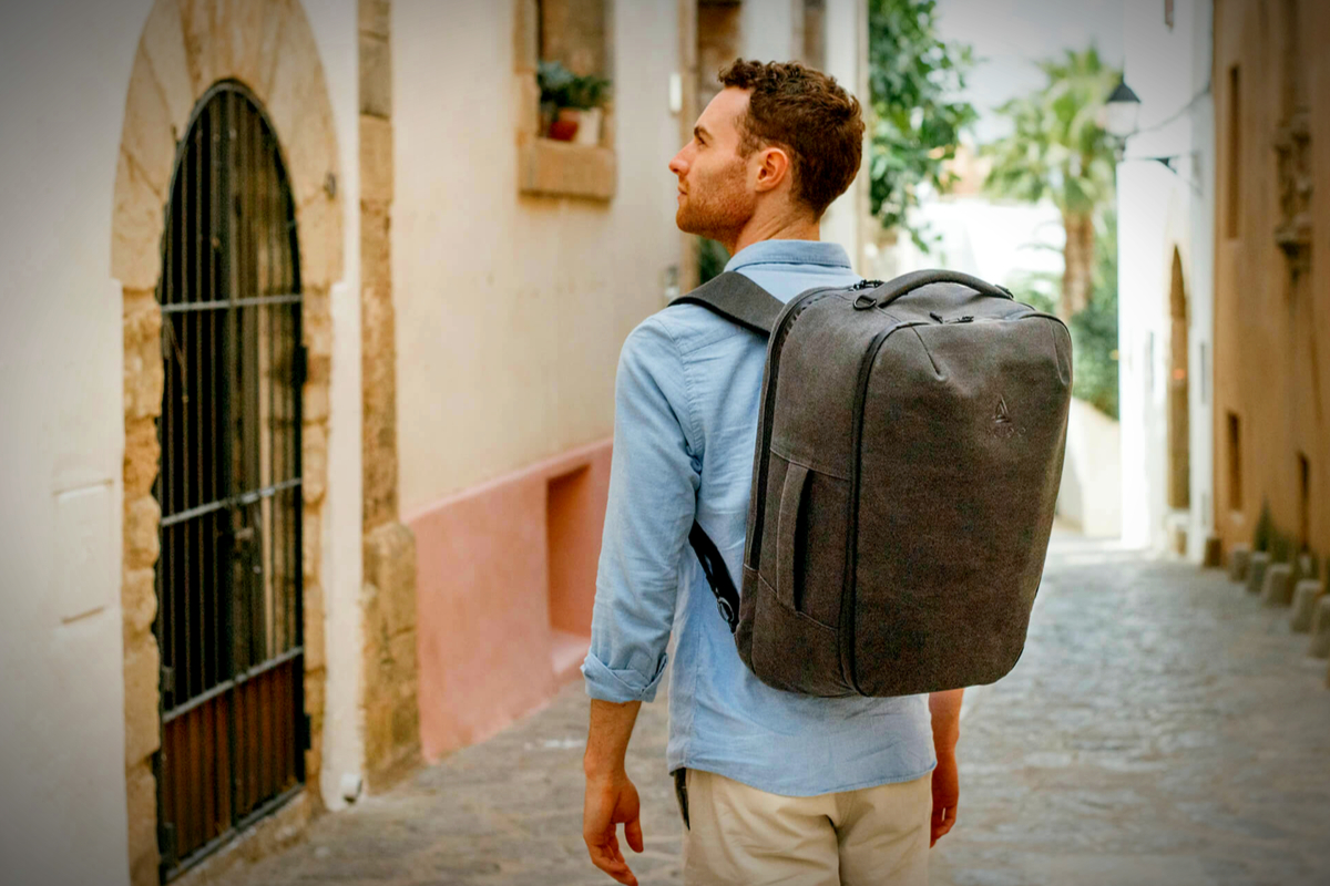5 Must Haves To Make Travel Life Easier 1 Carry On Travel Backpack By Thither