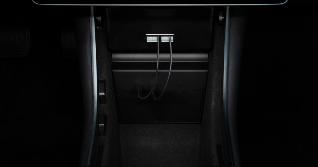 The Ultimate Tesla USB Drive Solution 9 Jeda Hub After