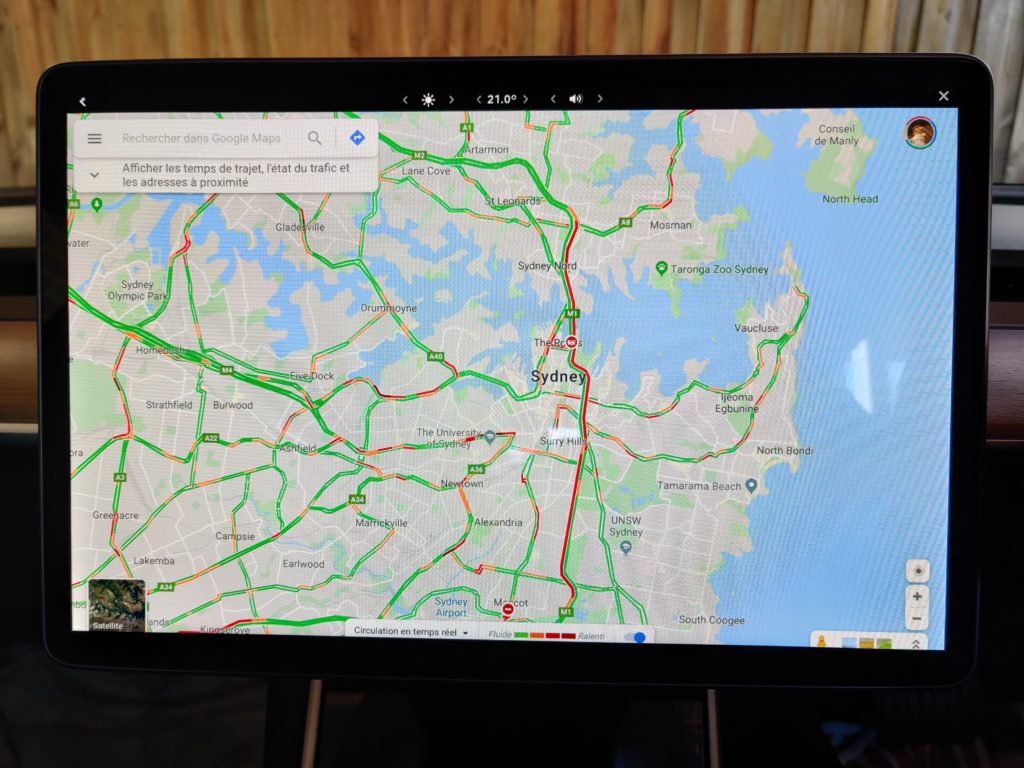 Tesla Model 3 Google Maps Traffic