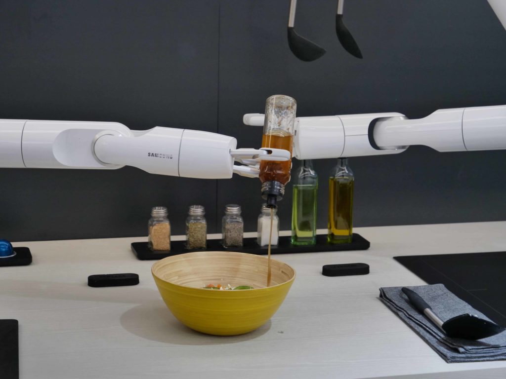 CES 2020 Samsung Bot Chef Pouring